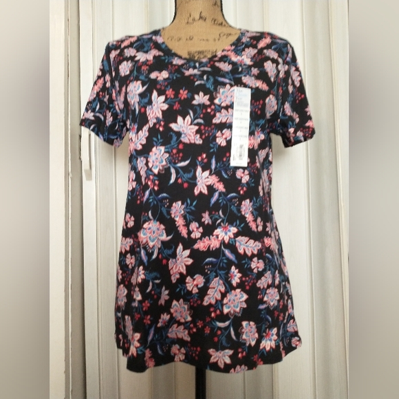 croft & barrow Tops - Black Floral T-shirt V-Neck Pink Flowers Size Large NWT
